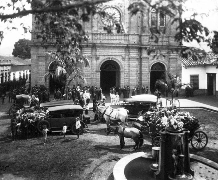 San José, una sala de espera bajo el sol 